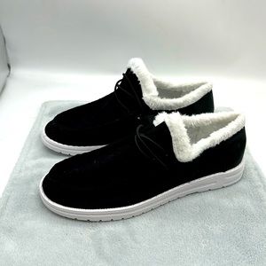 Women’s Black/White Slip-On Indoor/Outdoors Casual Shoes Size Fits 7.5 to 8